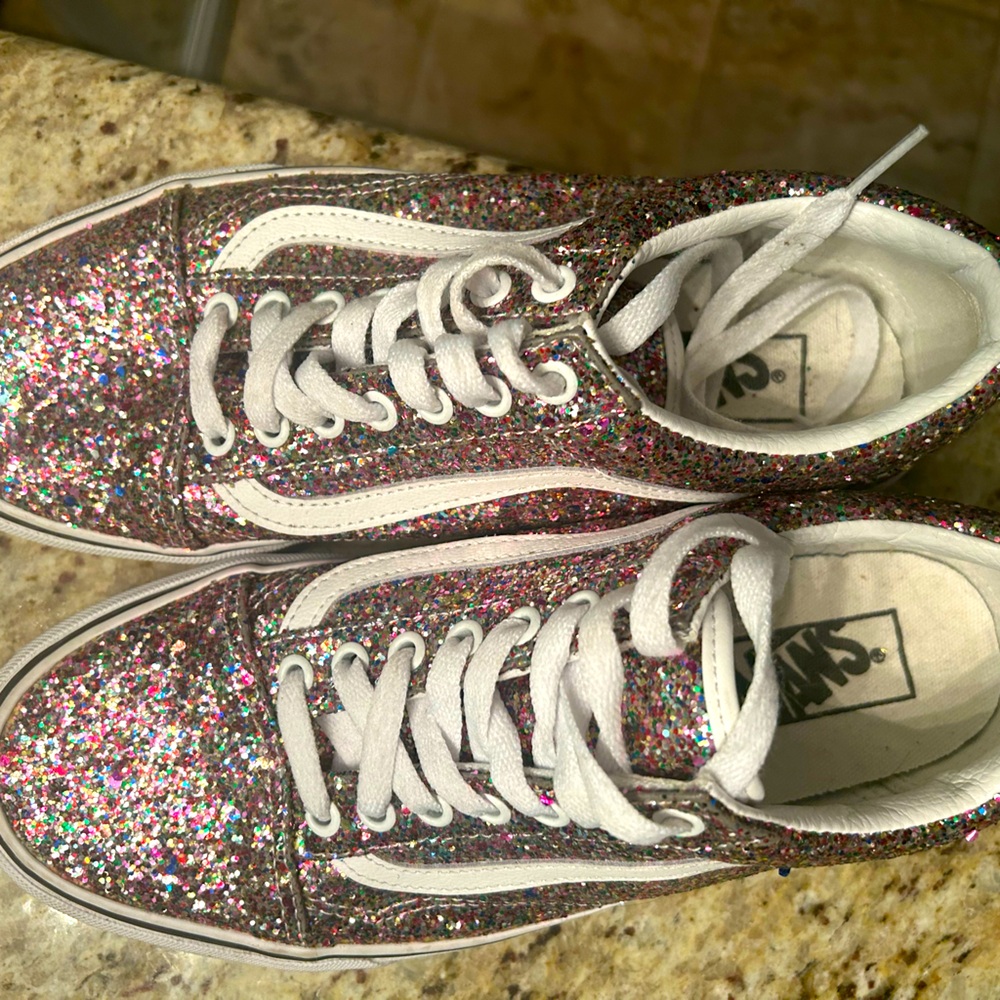 Old skool van’s multicolored glitter! Woman’s size 9.5